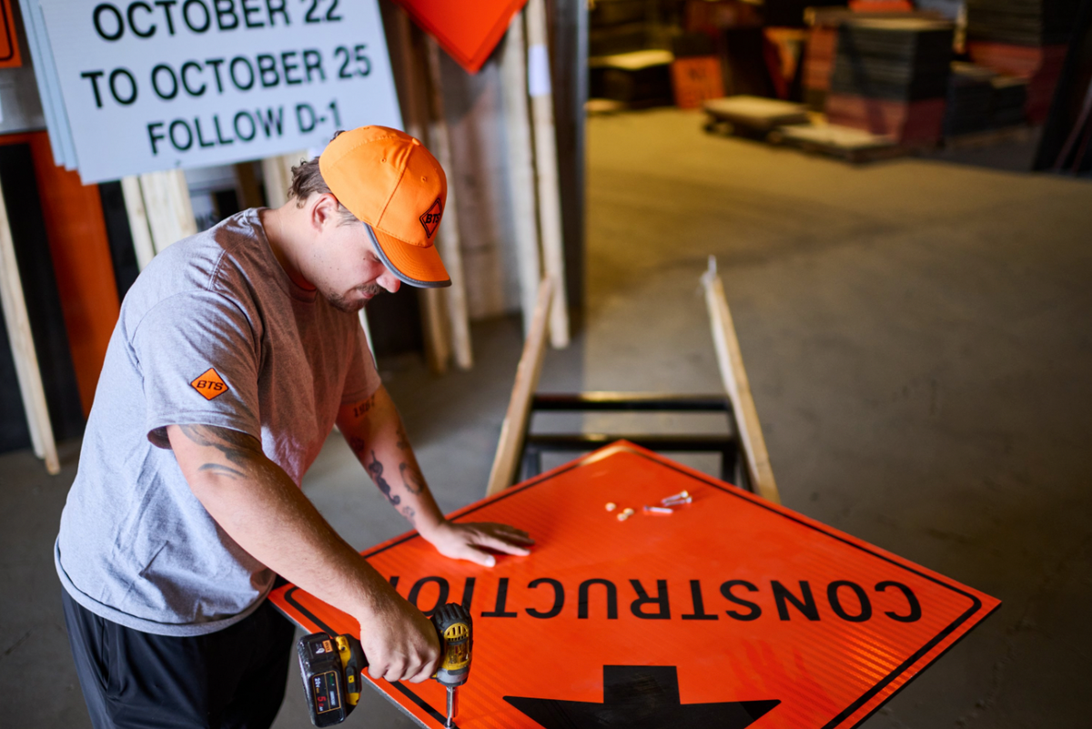 What You Need to Know About Ontario Traffic Signs