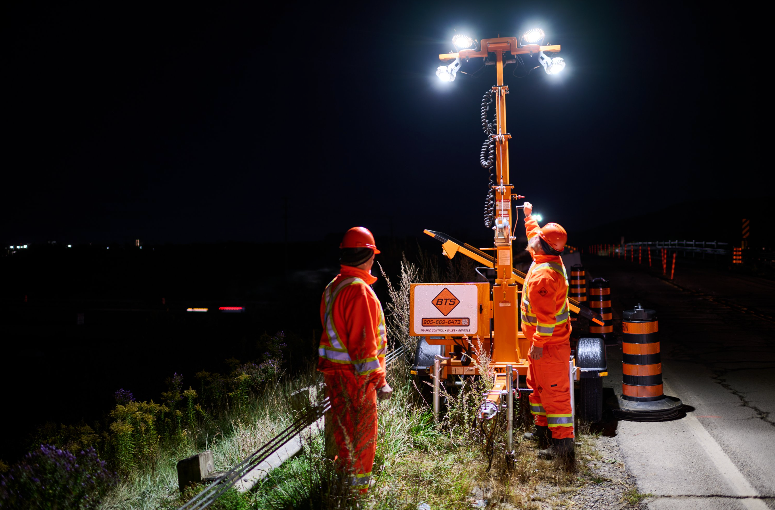 Essential Traffic Signage for Night Work & Low-Visibility Conditions